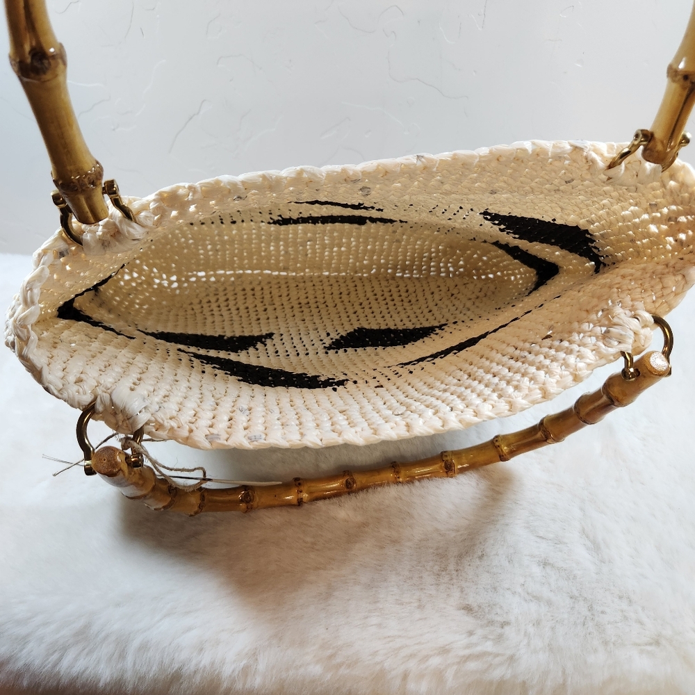 Tote It Straw Woven Tote Bag | NWT | Bamboo Handle Black Leaf Pattern Purse - Picture 6 of 7